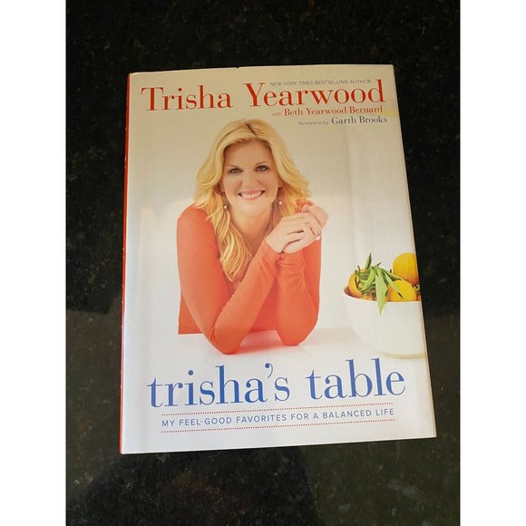 Trisha Yearwood "Trisha's Table" Cookbook - Picture 1 of 5